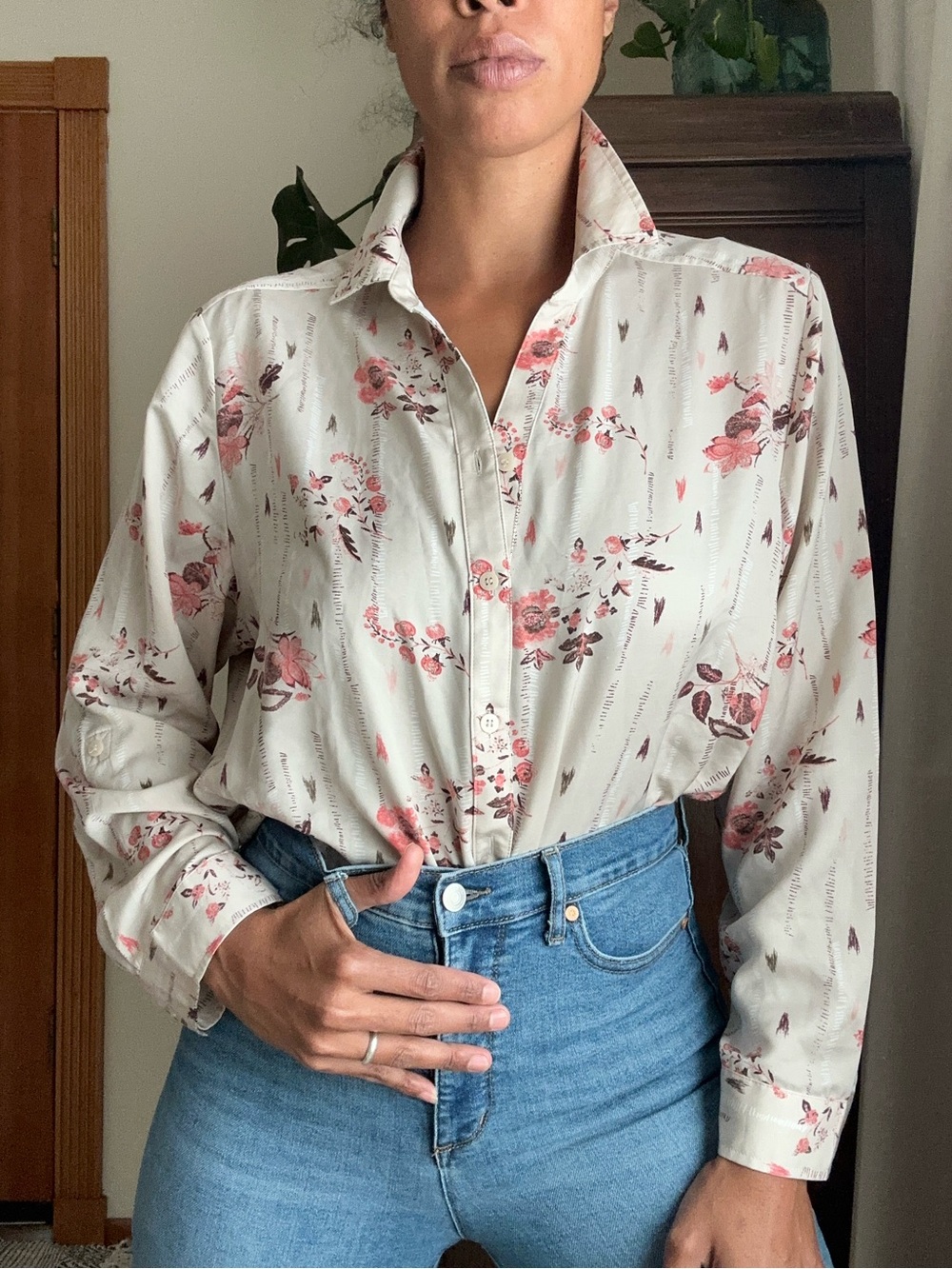 Vintage Floral Button-Up Shirt Blouse in Cream and Pink